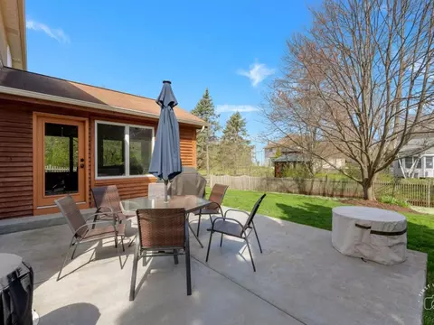Exterior - 2134 Spaulding Ave, West Dundee, IL 60118 photo 6 of 6