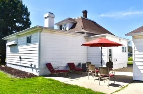 Exterior - 501 E 9th St, Rock Falls, IL 61071 photo 6 of 7