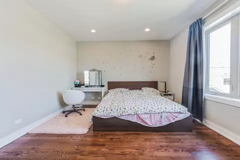 Bedroom - 512 W Root St, Chicago, IL 60609 photo 4 of 7