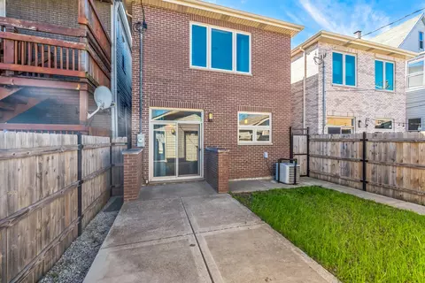 Exterior - 512 W Root St, Chicago, IL 60609 photo 3 of 3