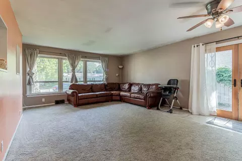 2006 Sangamon Dr, Champaign, IL 61821 photo 19