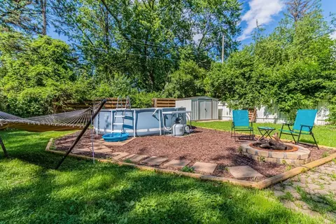 2006 Sangamon Dr, Champaign, IL 61821 photo 6