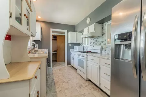 2006 Sangamon Dr, Champaign, IL 61821 photo 13