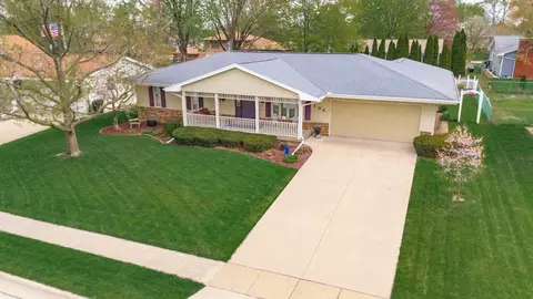 104 Riss Dr, Normal, IL 61761