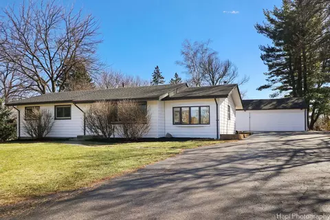 2217 Palatine Rd, Inverness, IL 60067