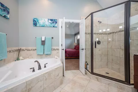 Bath - 16018 S Selfridge Cir, Plainfield, IL 60586 photo 6 of 7