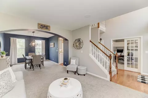 Living - 13125 Cinnamon Cir, Plainfield, IL 60585 photo 2 of 10