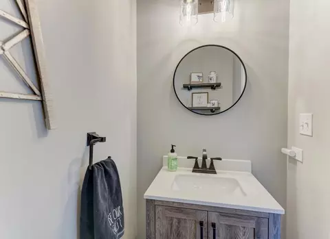 Bath - 13125 Cinnamon Cir, Plainfield, IL 60585 photo 1 of 4