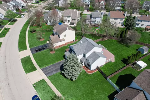 Exterior - 481 Rose Ln, Bartlett, IL 60103 photo 9 of 13