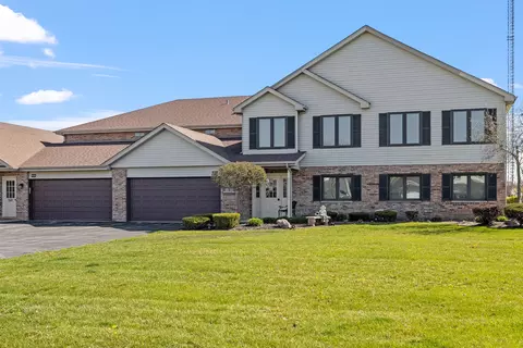 19435 Manchester Dr #3B, Mokena, IL 60448