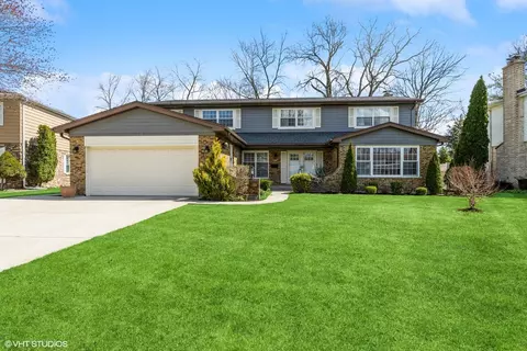619 Huber Ln, Glenview, IL 60025