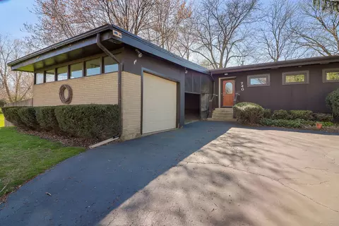 740 Kenilworth Ave, Glen Ellyn, IL 60137
