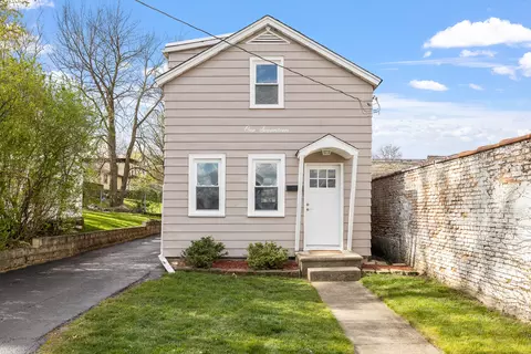 117 E 11th St, Lockport, IL 60441