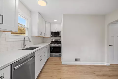 Kitchen - 117 E 11th St, Lockport, IL 60441 photo 2 of 3