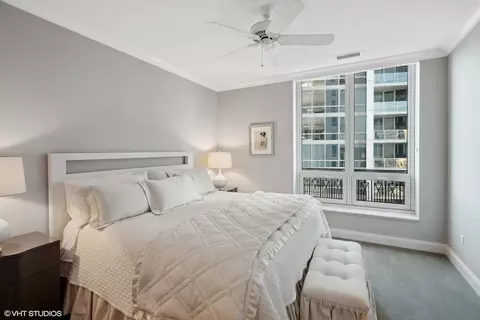 Bedroom - 10 E Delaware Pl #20D, Chicago, IL 60611 photo 4 of 5