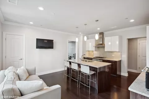 Kitchen - 10 E Delaware Pl #20D, Chicago, IL 60611 photo 3 of 4