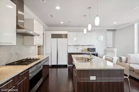Kitchen - 10 E Delaware Pl #20D, Chicago, IL 60611 photo 2 of 4