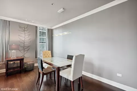 Dining - 10 E Delaware Pl #20D, Chicago, IL 60611 photo 2 of 2