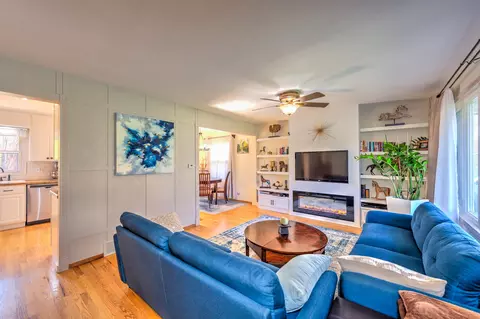 Living - 1560 Manhatas Trl, Algonquin, IL 60102 photo 1 of 5