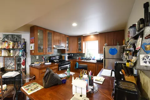Living - 4325 Prescott Ave, Lyons, IL 60534 photo 3 of 10
