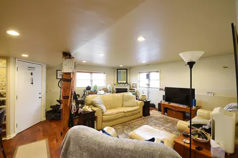 Living - 4325 Prescott Ave, Lyons, IL 60534 photo 1 of 10