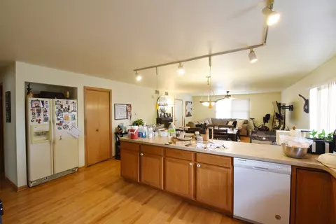 Kitchen - 4325 Prescott Ave, Lyons, IL 60534 photo 4 of 7