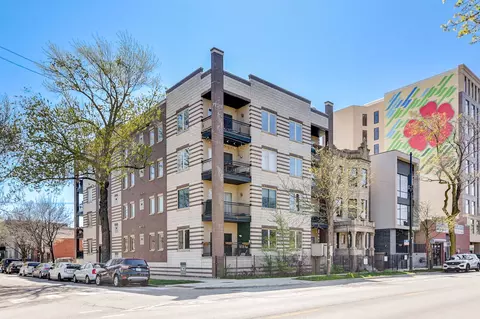 1225 N California Ave #3C, Chicago, IL 60622