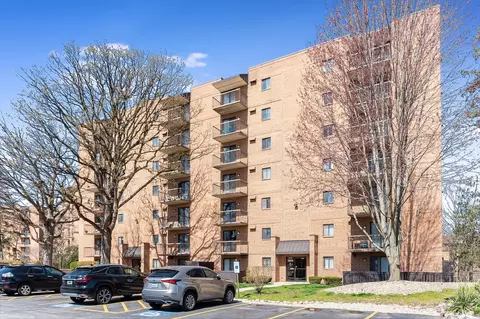 5970 Lake Bluff Dr #401, Tinley Park, IL 60477