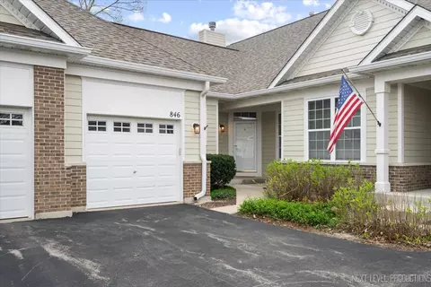 846 Skyline Dr, Batavia, IL 60510