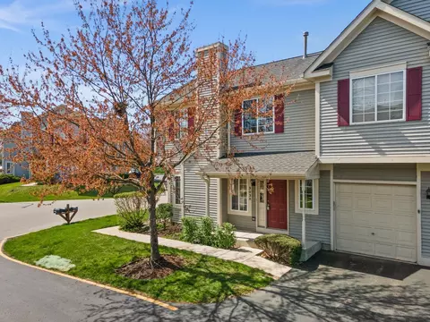 303 Windsor Ct #A, South Elgin, IL 60177