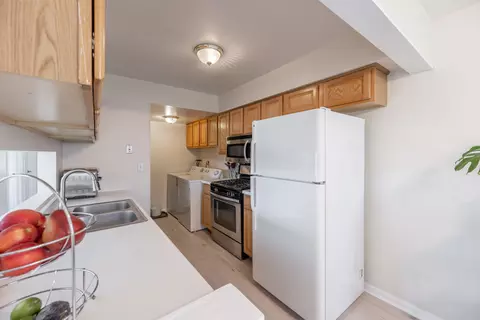 1882 Carnation Ct #D, Aurora, IL 60506 photo 7