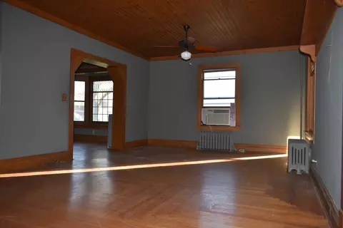 Living - 401 Washington St, Benson, IL 61516 photo 5 of 8