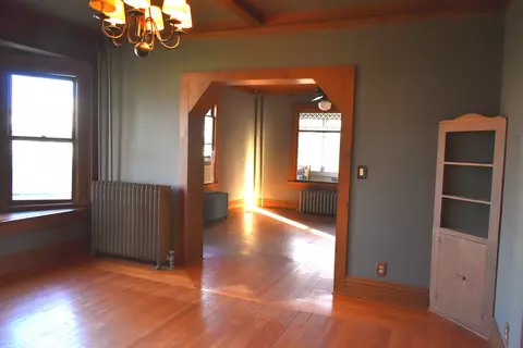 Living - 401 Washington St, Benson, IL 61516 photo 8 of 8