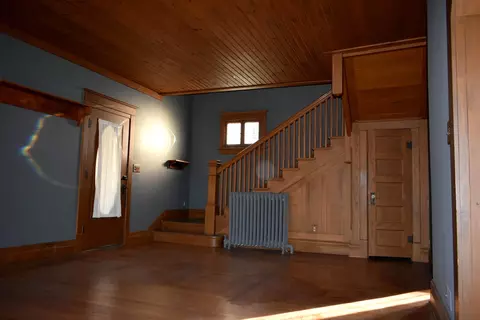 Living - 401 Washington St, Benson, IL 61516 photo 1 of 8