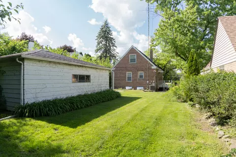 Exterior - 277 E Golf Rd, Des Plaines, IL 60016 photo 6 of 6