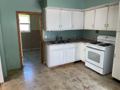 Kitchen - 613 S Darst St, Eureka, IL 61530 photo 1 of 1