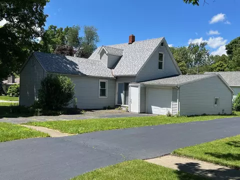 Other - 613 S Darst St, Eureka, IL 61530 photo 1 of 6
