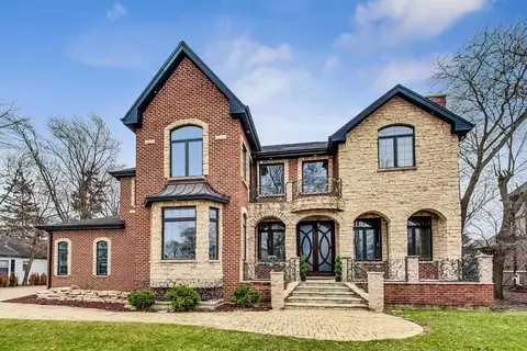 3953 Walters Ave, Northbrook, IL 60062