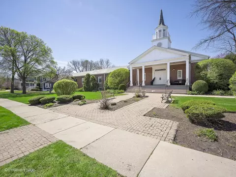 620 N Oak St, Hinsdale, IL 60521