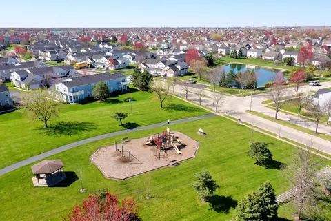 View/Area - 1503 Westhampton Dr, Plainfield, IL 60586 photo 2 of 3