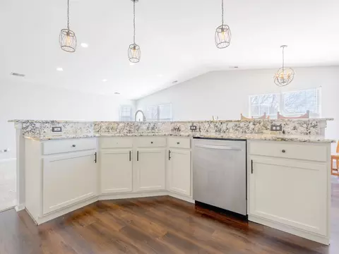 Kitchen - 1503 Westhampton Dr, Plainfield, IL 60586 photo 2 of 3