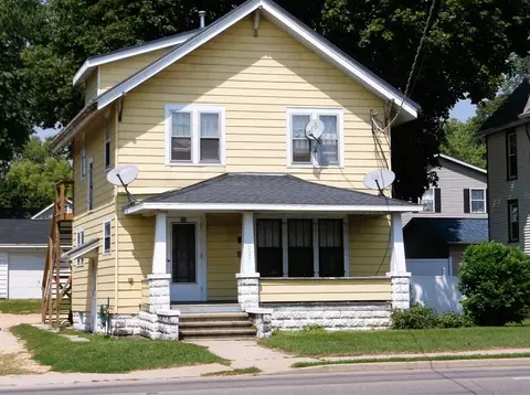 207 W Everett St, Dixon, IL 61021 photo 1