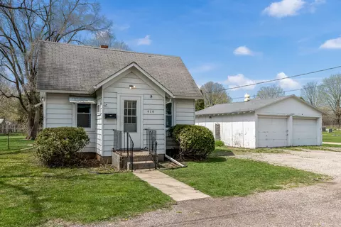 414 West St, Rockton, IL 61072
