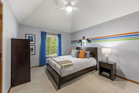 Bedroom - 1526 Maria Ct, Wheaton, IL 60187 photo 3 of 3