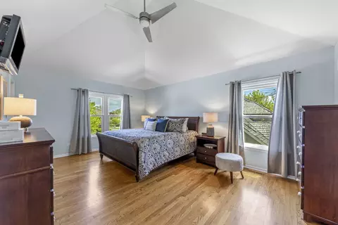 Bedroom - 1526 Maria Ct, Wheaton, IL 60187 photo 1 of 3