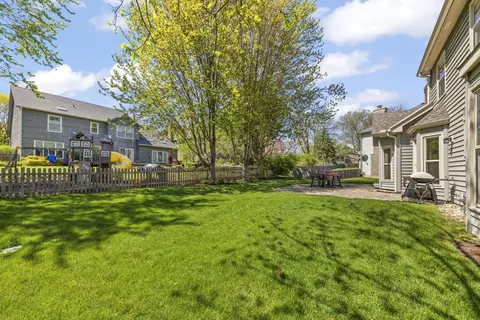 Exterior - 1526 Maria Ct, Wheaton, IL 60187 photo 2 of 4