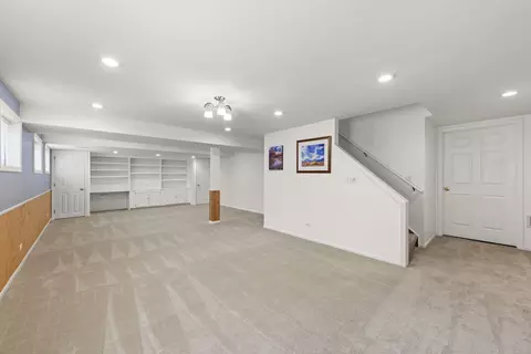 Living - 1526 Maria Ct, Wheaton, IL 60187 photo 2 of 2