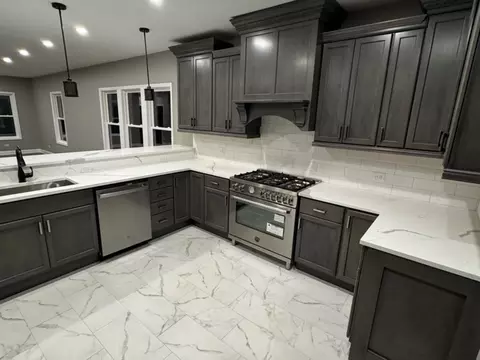Kitchen - 433 Marion Ave, Aurora, IL 60505 photo 1 of 3