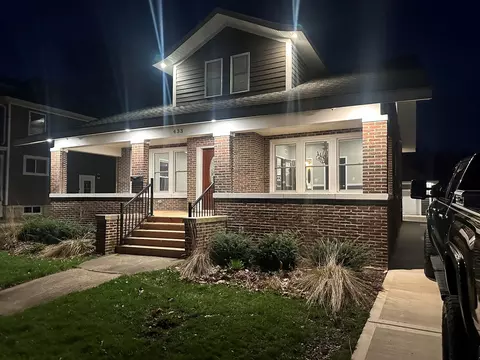 Exterior - 433 Marion Ave, Aurora, IL 60505 photo 2 of 3