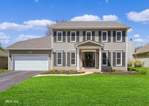 2530 Doncaster Dr, Aurora, IL 60504